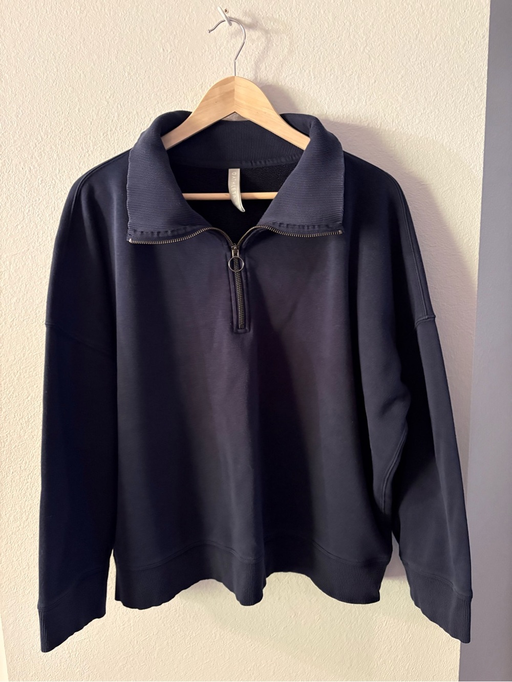 Athleisure Navy Quarter-Zip Athleta Gorpcore Pullover Sweater XL